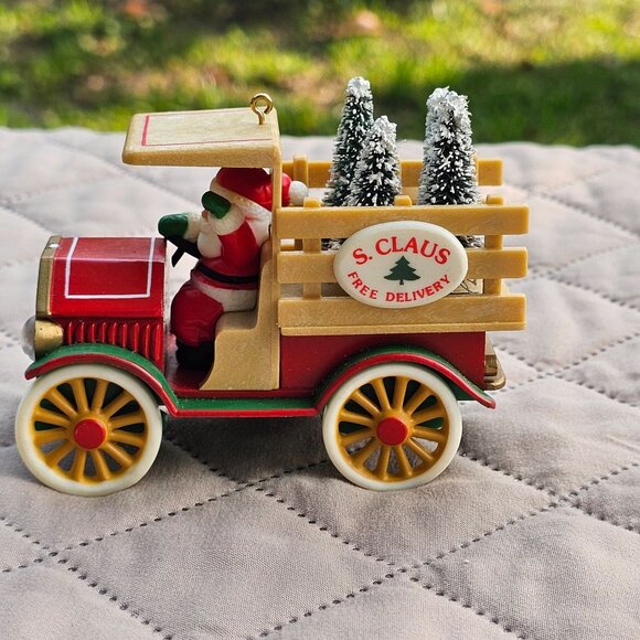 Hallmark 1984 Santa Claus Free Delivery Christmas Ornament Truck With Trees Vint - Picture 2 of 13